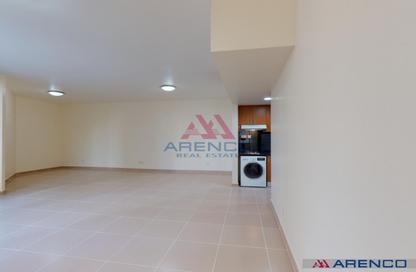 Apartment - Studio - 1 for rent in Golden Sands 6 - Al Mankhool - Bur Dubai - Dubai