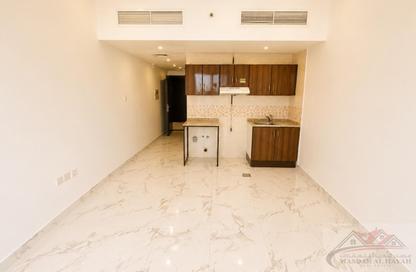 Apartment - Studio - 1 Bathroom for rent in Muwaileh 29 Building - Muwaileh - Sharjah