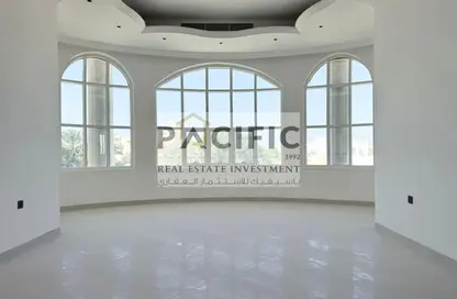 Villa - 5 Bedrooms - 6 Bathrooms for rent in Al Khawaneej 1 - Al Khawaneej - Dubai