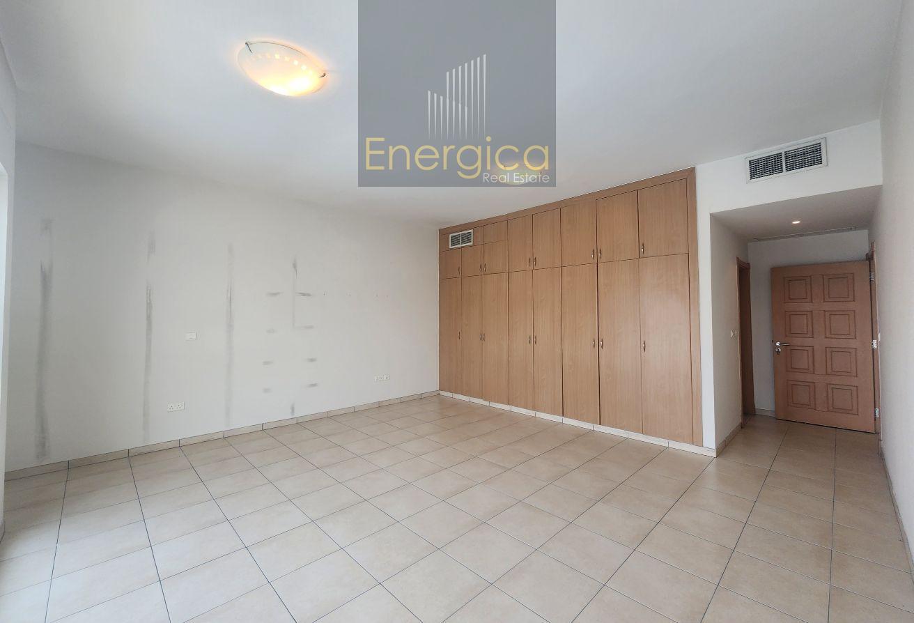 Semi -Detached 5BR Villa | Private Pool | Driver R photo 19