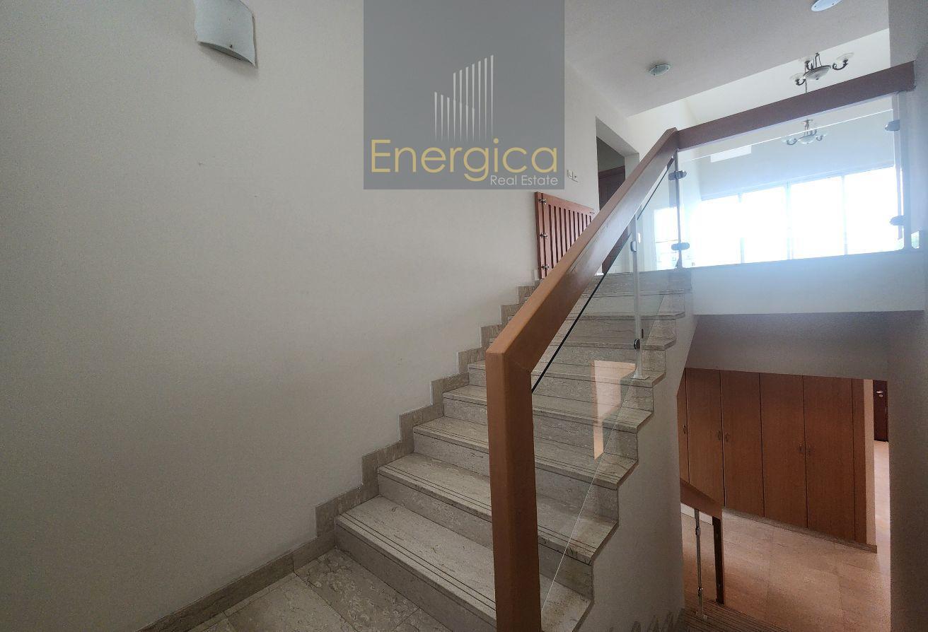 Semi -Detached 5BR Villa | Private Pool | Driver R photo 13
