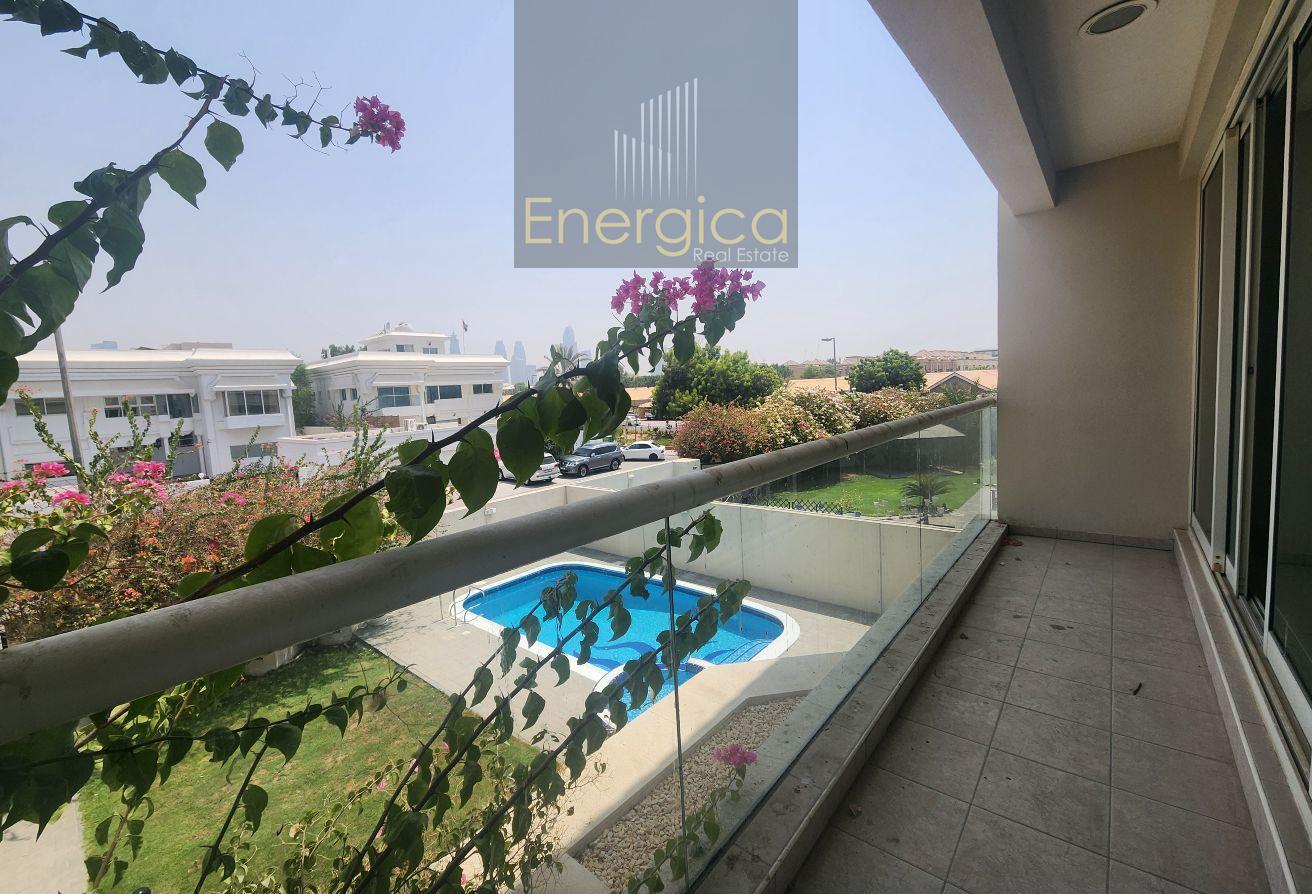 Semi -Detached 5BR Villa | Private Pool | Driver R photo 29