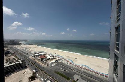 Apartment - 3 Bedrooms - 4 Bathrooms for rent in Ajman Corniche Residences - Ajman Corniche Road - Ajman