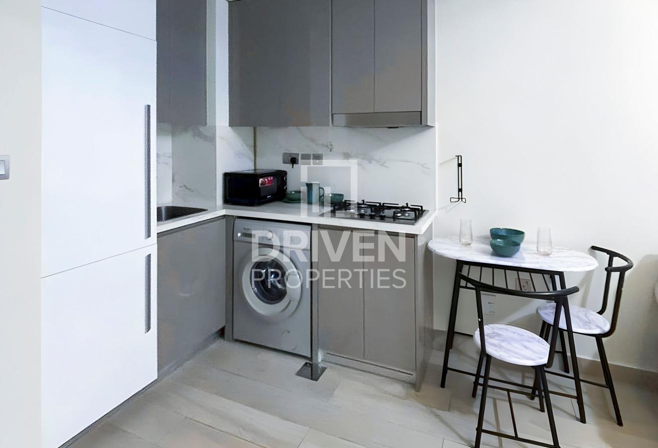 Elegantly Furnished | Multiple Cheques | Vacant photo 6