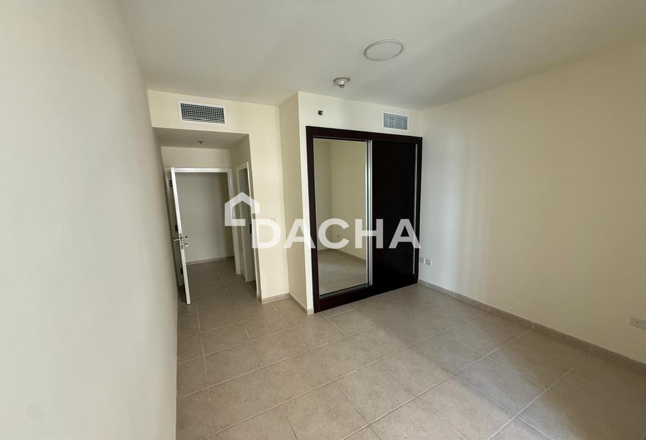 Vacant | Unfurnished | Community View photo 7