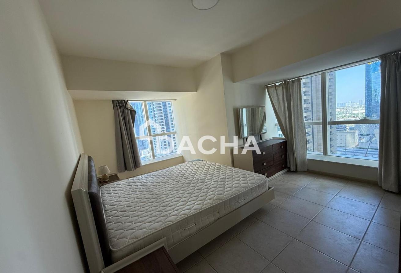Vacant | Unfurnished | Community View photo 8