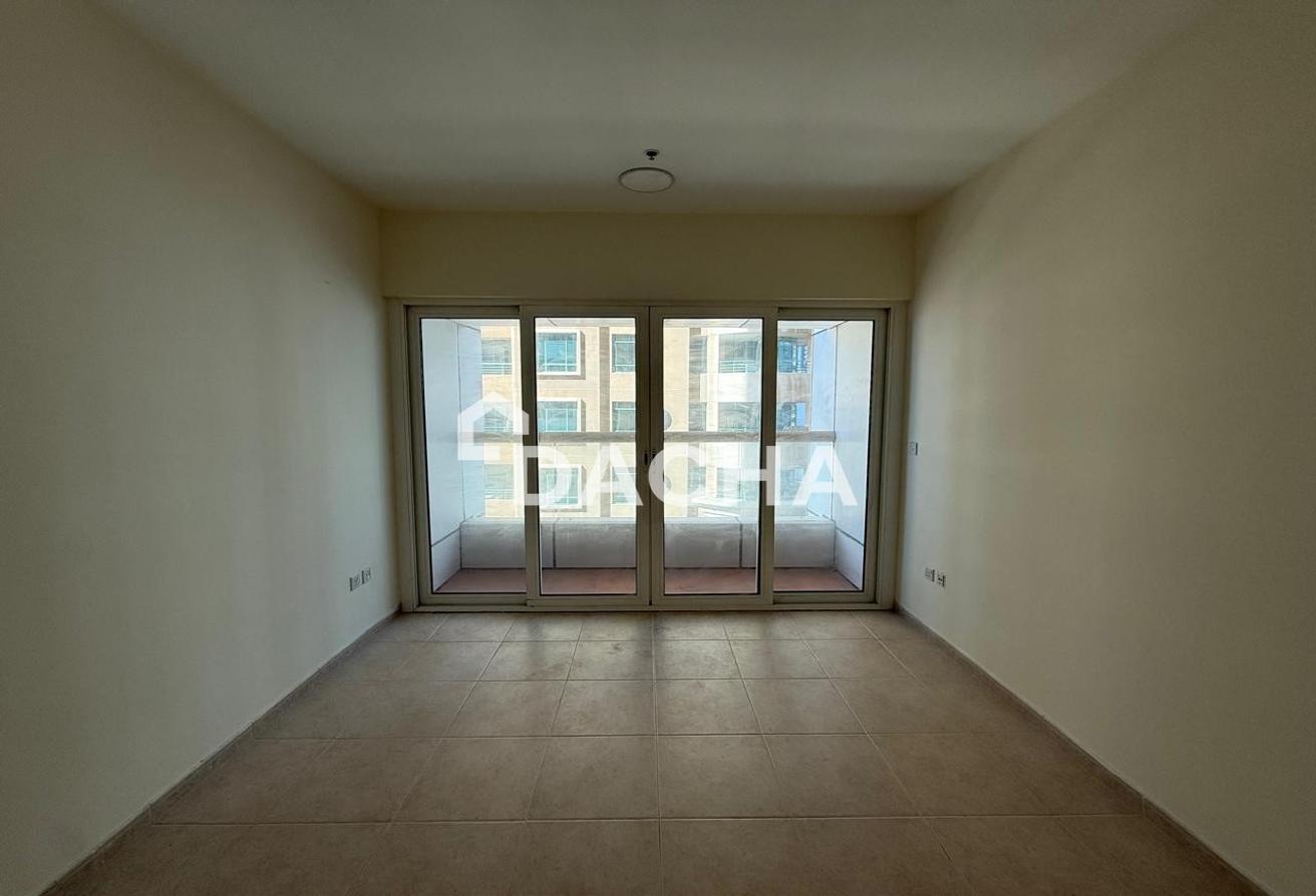 Vacant | Unfurnished | Community View photo 6