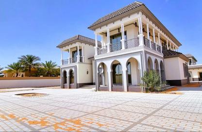 Villa - 5 Bedrooms - 7 Bathrooms for rent in Al Barsha 3 - Al Barsha - Dubai Villa - 5 Bedrooms - 7 Bathrooms for rent in Al Barsha 3 - Al Barsha - Dubai