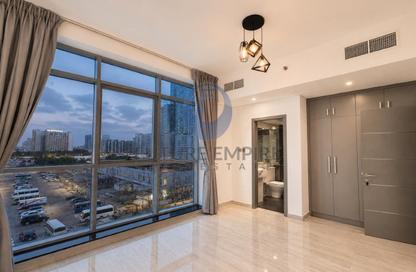 Apartment - 2 Bedrooms - 2 Bathrooms for rent in Central 1 Dubai 6 - Jumeirah Garden City - Al Satwa - Dubai