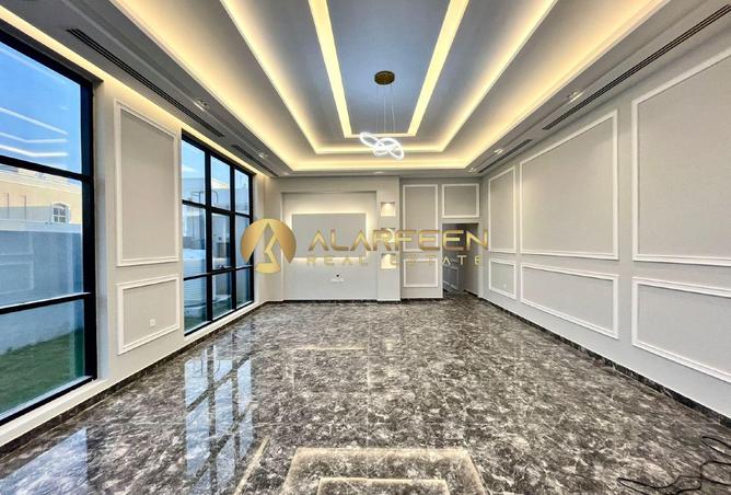 120652180 - Property Image 2