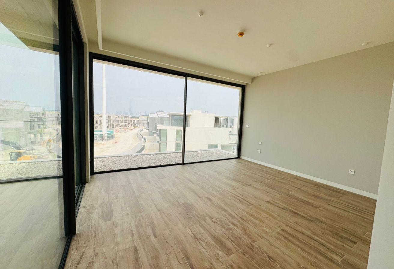 4BR Contemporary Villa | Large Plot | Elevator photo 4