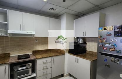 Apartment - 1 Bedroom - 2 Bathrooms for rent in Lake Point Tower - JLT Cluster N - Jumeirah Lake Towers - Dubai