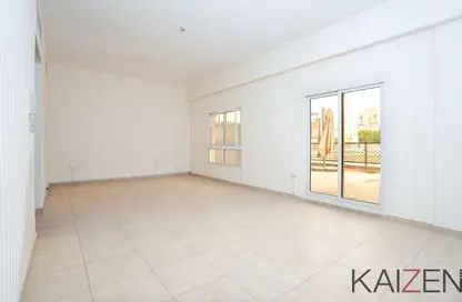 Apartment - 3 Bedrooms - 4 Bathrooms for rent in Al Thamam 14 - Al Thamam - Remraam - Dubai Land - Dubai