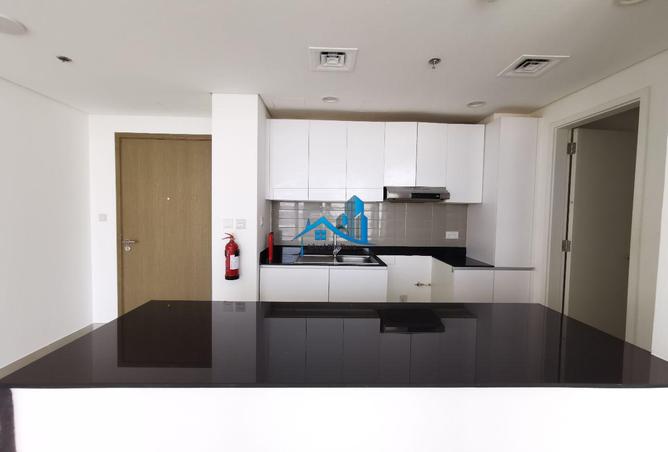 2bhk with maidroom | 4 Bathroom | Balcony photo 3