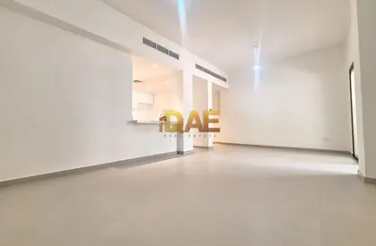 شقة - غرفة نوم - 1 حمام للايجار في مباني الحدائق - الحدائق - دبي