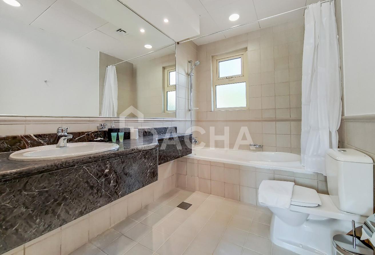 Upgraded Kitchen| Well maintained| Vastu compliant photo 8