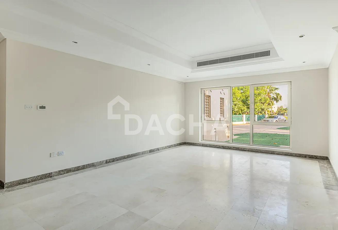 Upgraded Kitchen| Well maintained| Vastu compliant photo 11