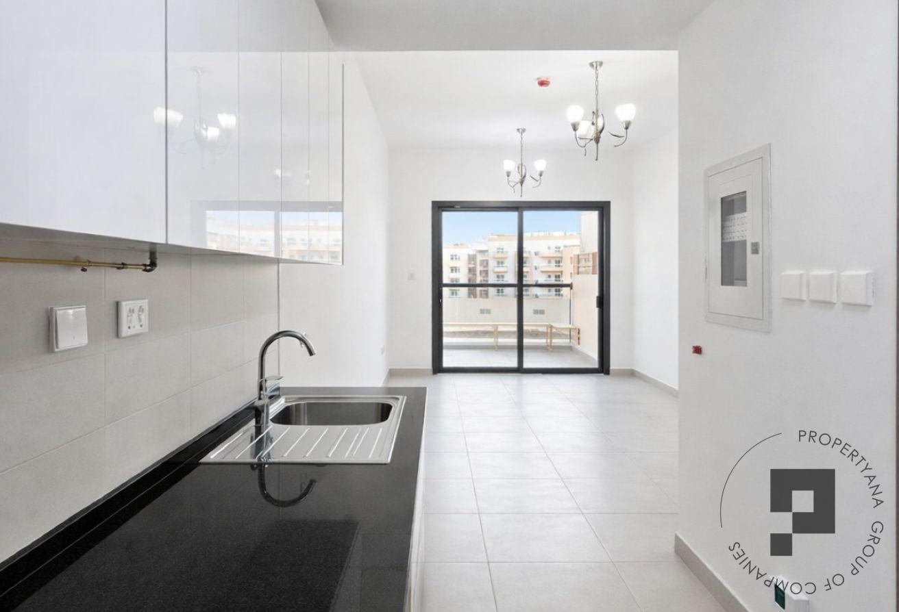 Spacious Studio | Modern Living | Prime Warsan photo 5