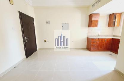 Apartment - Studio - 1 Bathroom for rent in Muwailih Building - Muwaileh - Sharjah