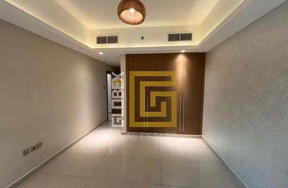 Apartment - 2 Bedrooms - 3 Bathrooms for sale in Gulfa Towers - Al Rashidiya 1 - Al Rashidiya - Ajman