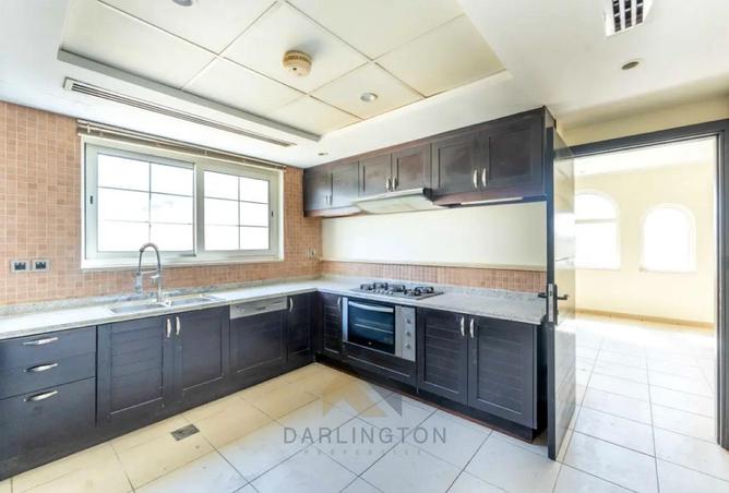 63643220 - Property Image 3