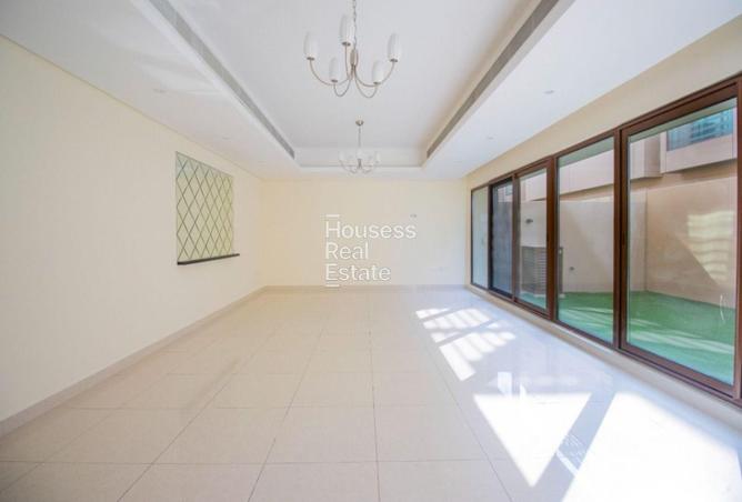 110038360 - Property Image 2