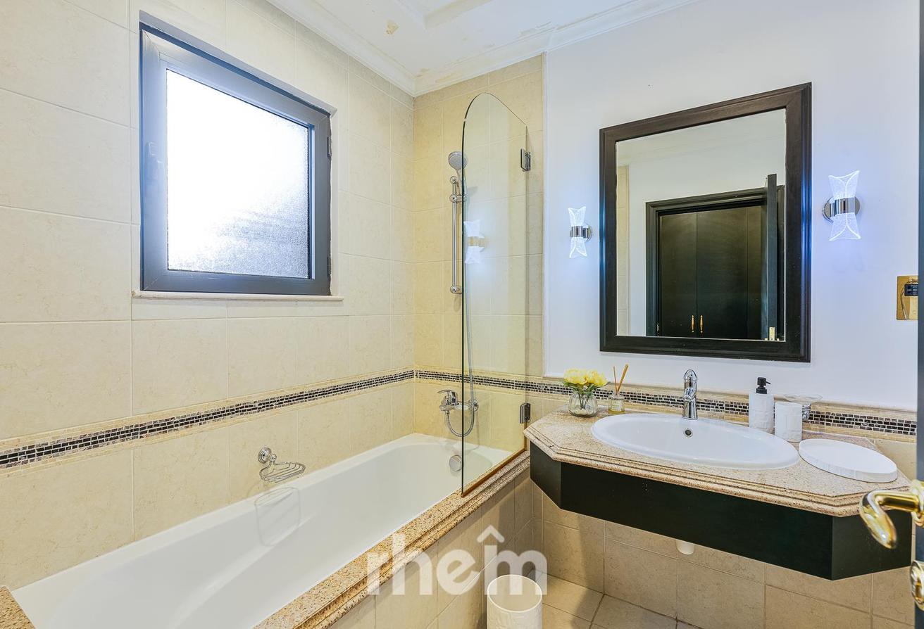Skyline Oasis | 4-Bed Villa | Canal Cove Living photo 25