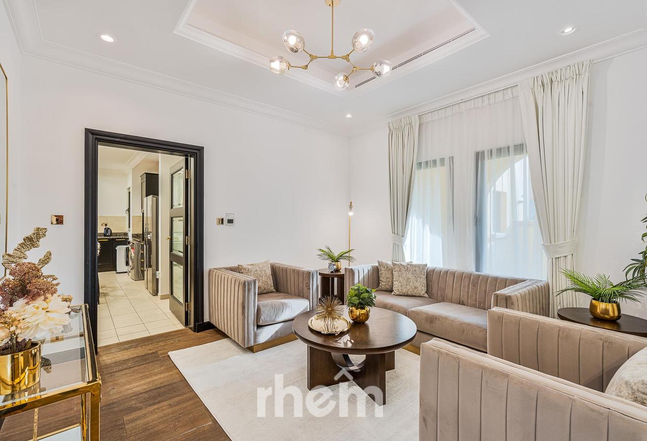 Skyline Oasis | 4-Bed Villa | Canal Cove Living photo 13