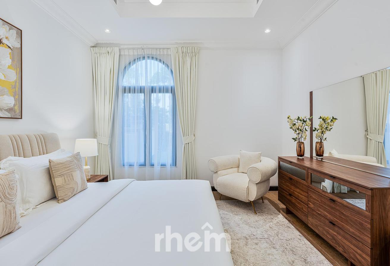 Skyline Oasis | 4-Bed Villa | Canal Cove Living photo 17