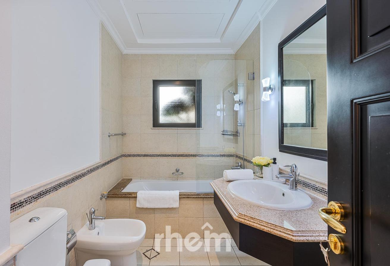 Skyline Oasis | 4-Bed Villa | Canal Cove Living photo 23