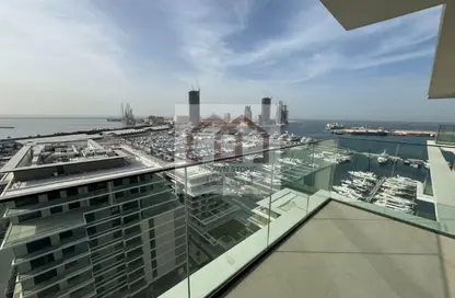 Apartment - 2 Bedrooms - 3 Bathrooms for sale in Seagate Building 1 - Seagate - Mina Rashid - Dubai