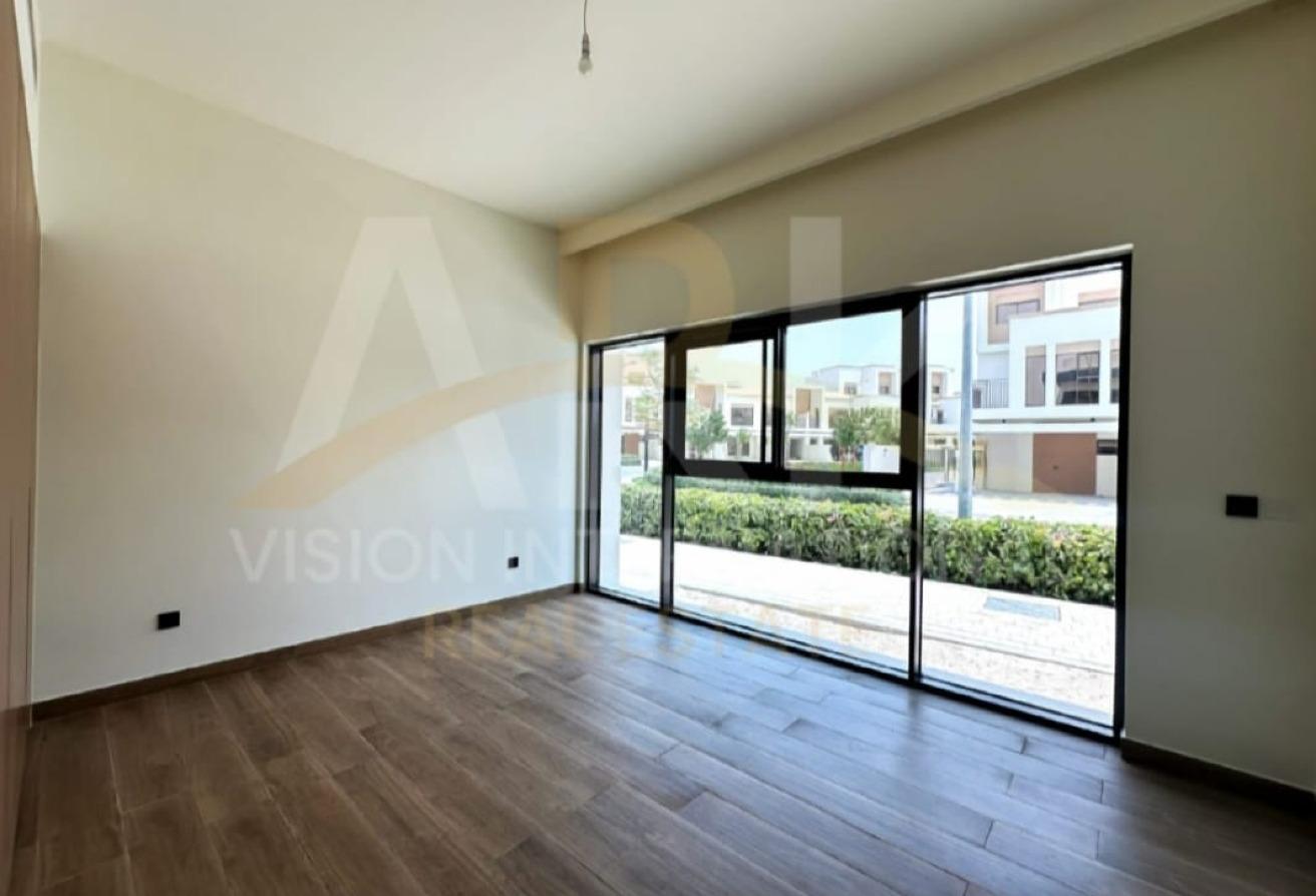 Luxury 6 Bed Villa | Direct Access to the Lagoon photo 13