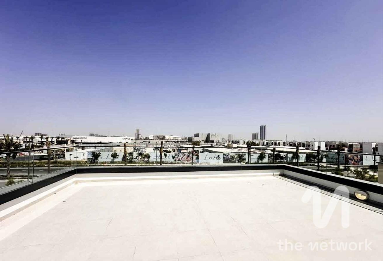 Direct to Pool and Park | Vacant and Ready photo 17