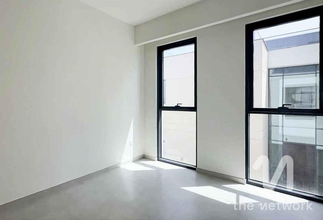 Direct to Pool and Park | Vacant and Ready photo 12