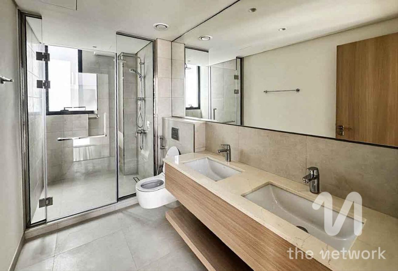 Direct to Pool and Park | Vacant and Ready photo 11