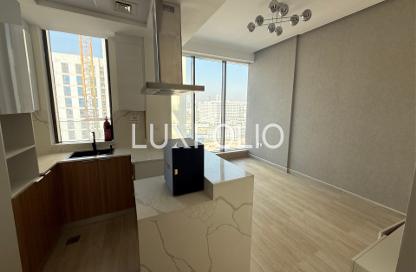 Apartment - 1 Bedroom - 2 Bathrooms for rent in The East Crest by Meteora - District 17 - Jumeirah Village Circle - Dubai