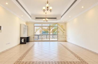 Villa - 4 - 5 for rent in Al Safa 2 - Al Safa - Dubai