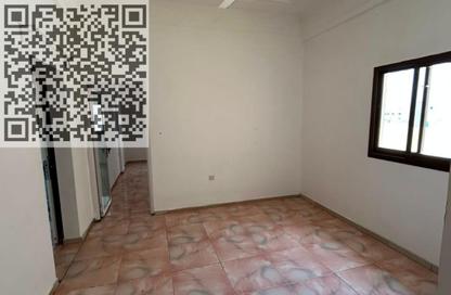 Apartment - 2 Bedrooms - 2 Bathrooms for rent in Al Rumailah building - Al Rumailah 2 - Al Rumaila - Ajman