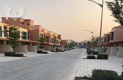 Townhouse - 5 - 5 for rent in Nice - Damac Lagoons - Dubai