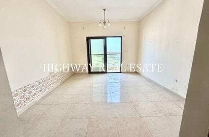 Apartment - 1 Bedroom - 2 Bathrooms for rent in Muwaileh 29 Building - Muwaileh - Sharjah