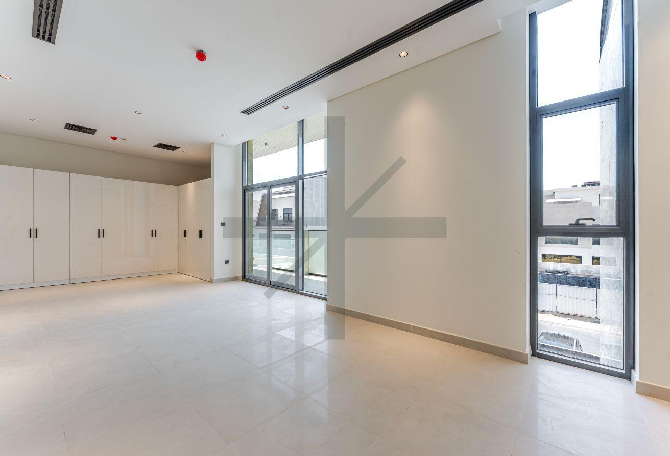 UPGRADED 6BR+MAID | PRIVATE POOL | ELEVATOR photo 8