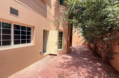 Villa - 5 Bedrooms - 5 Bathrooms for rent in Umm Suqeim 2 Villas - Umm Suqeim 2 - Umm Suqeim - Dubai