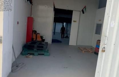 مستودع - استوديو - 1 حمام للايجار في الجرف الصناعية 3 - الجرف الصناعية - عجمان