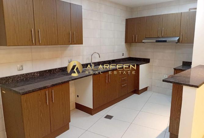 73843949 - Property Image 3