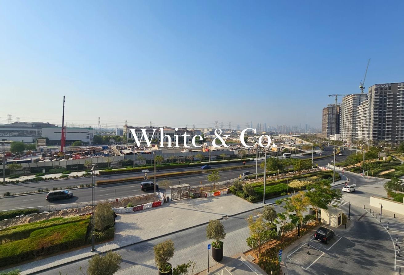 Vacant Now | Furnished | Community View photo 10