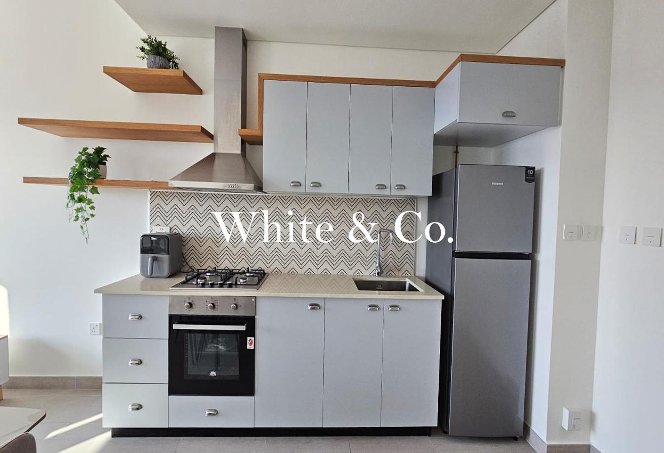 Vacant Now | Furnished | Community View photo 6