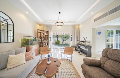Townhouse - 4 Bedrooms - 3 Bathrooms for sale in Zulal 1 - Zulal - The Lakes - Dubai