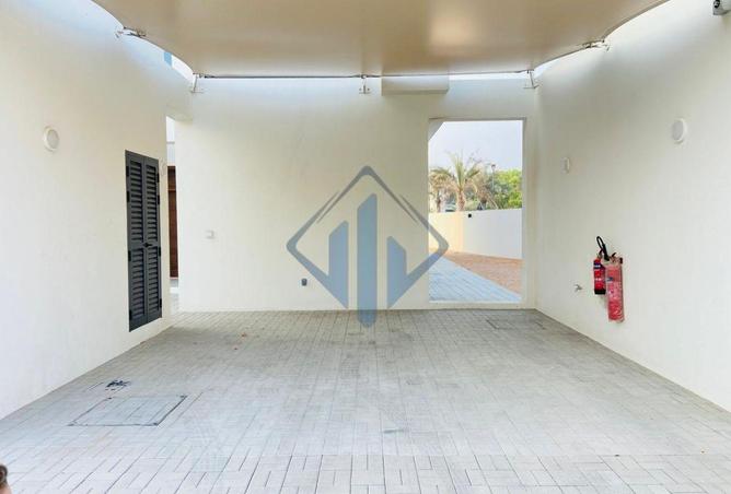 70671579 - صورة العقار 3