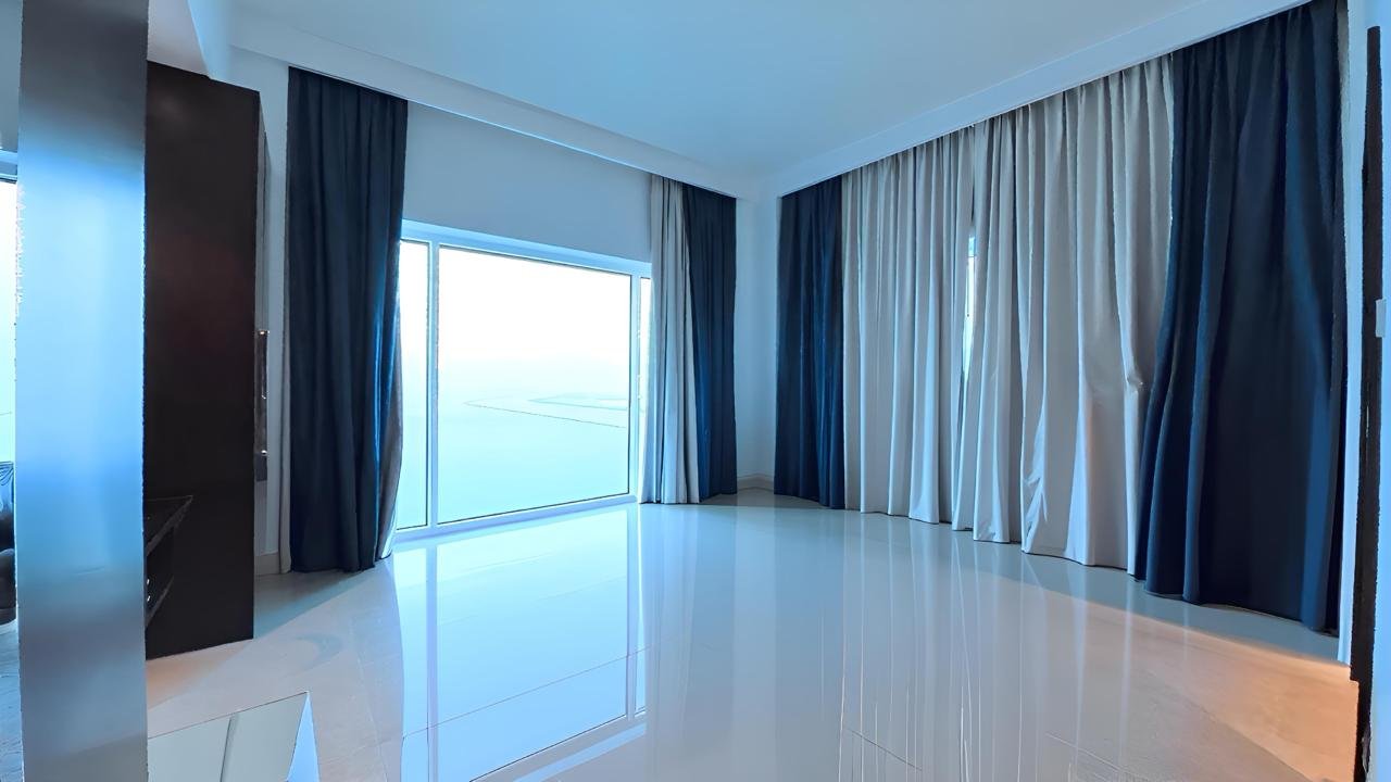 Luxurious 3BR Apartment | Balcony w/ Full Sea View