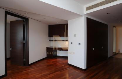 Apartment - 2 Bedrooms - 3 Bathrooms for sale in Burj Khalifa - Burj Khalifa Area - Downtown Dubai - Dubai